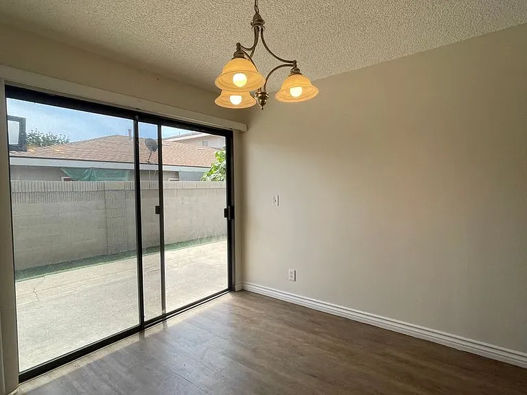 743 N Morgan St #A — Photo 10