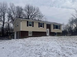 3331 W Starlight Dr, Connersville, IN