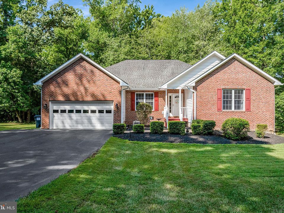 1st image of 101 Stafford Stone Dr