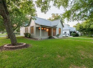 601 Hudgins St, Smithville, TX 78957