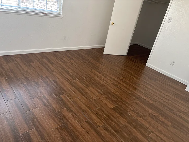 1st Bed room