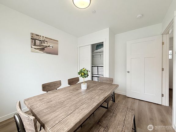 3rd image of 890 Magellan Avenue NE #5