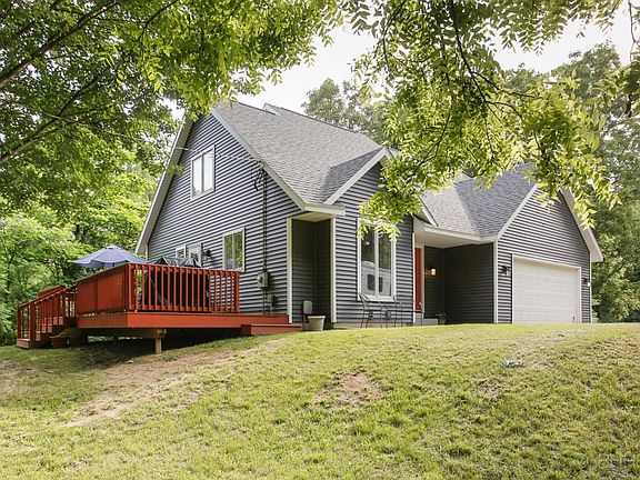 9095 uv ave-102