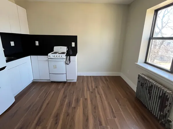 60 Atkins Avenue image 1 of 7