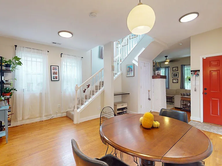 1328 Morris Rd SE — Photo 11