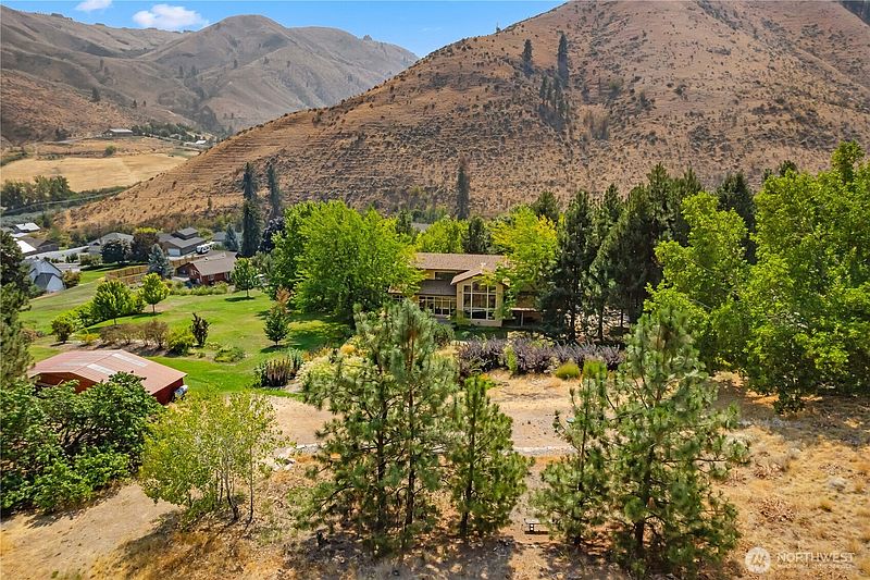 3rd image of 1100 Pitcher Canyon Road