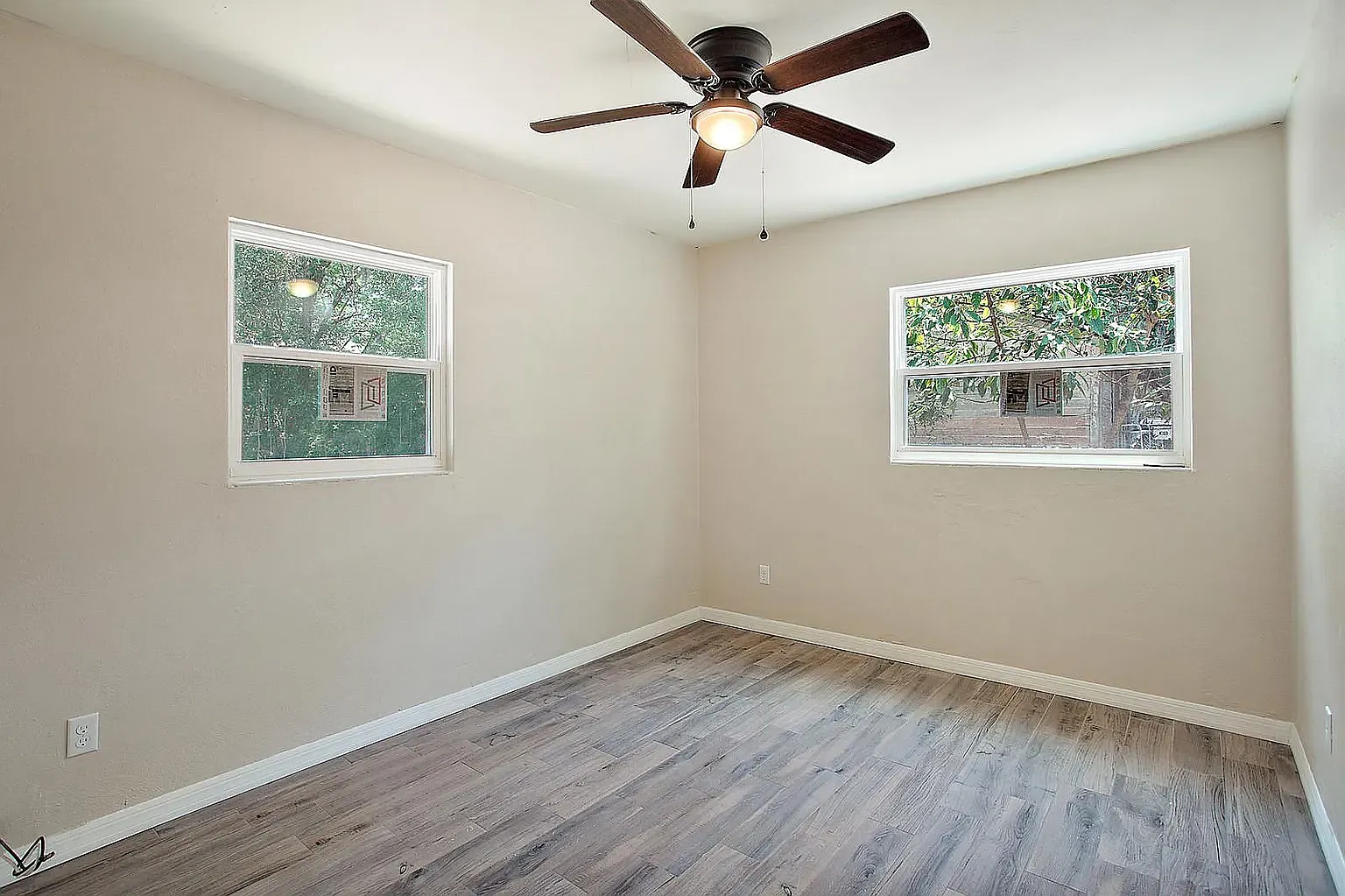 2 bed, 992 sqft, $1,595 — Photo 3