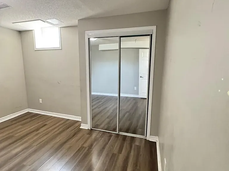 112 Worthington Ave #BASEMENT — Photo 7