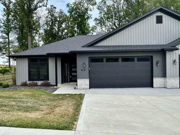 3482 Jamestown Dr #A, Zanesville, OH 43701