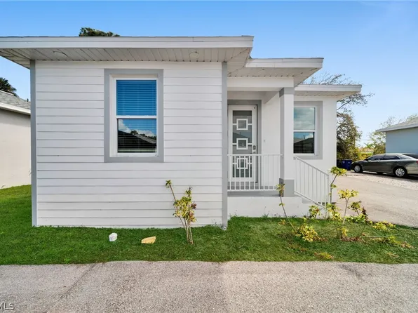 26961 Riverside Dr, Bonita Springs, FL 34135