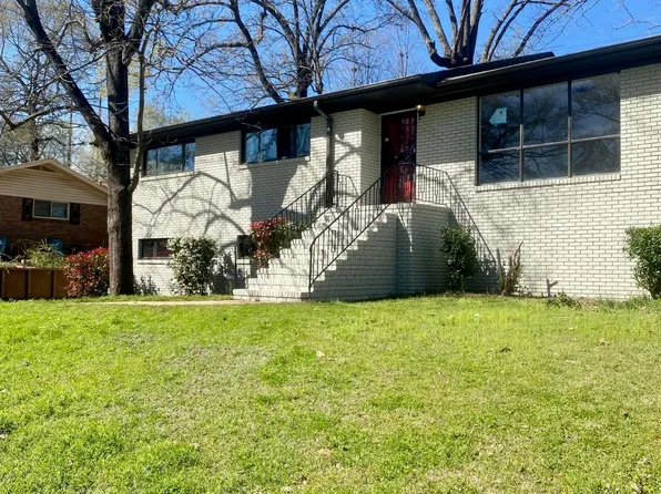 1216 Highland Dr, Fairfield, AL 35064