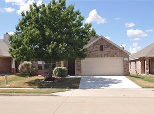 14105 Snaffle Bit Trl, Haslet, TX 76052