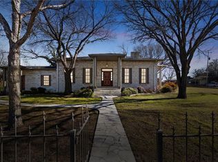 402 E Johnson St, Burnet, TX 78611