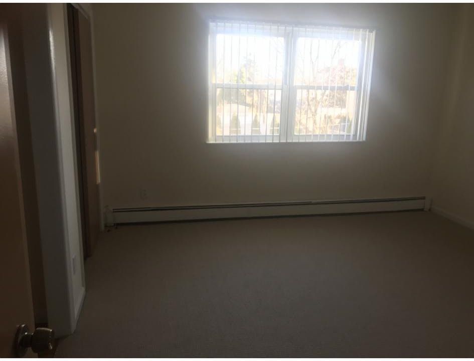 2nd image of 82 Inwood Ave