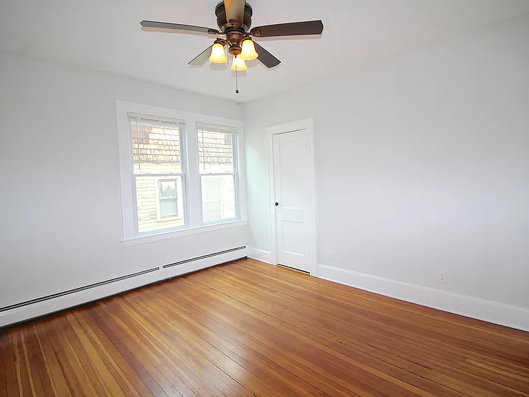106 Grove St #1R — Photo 15