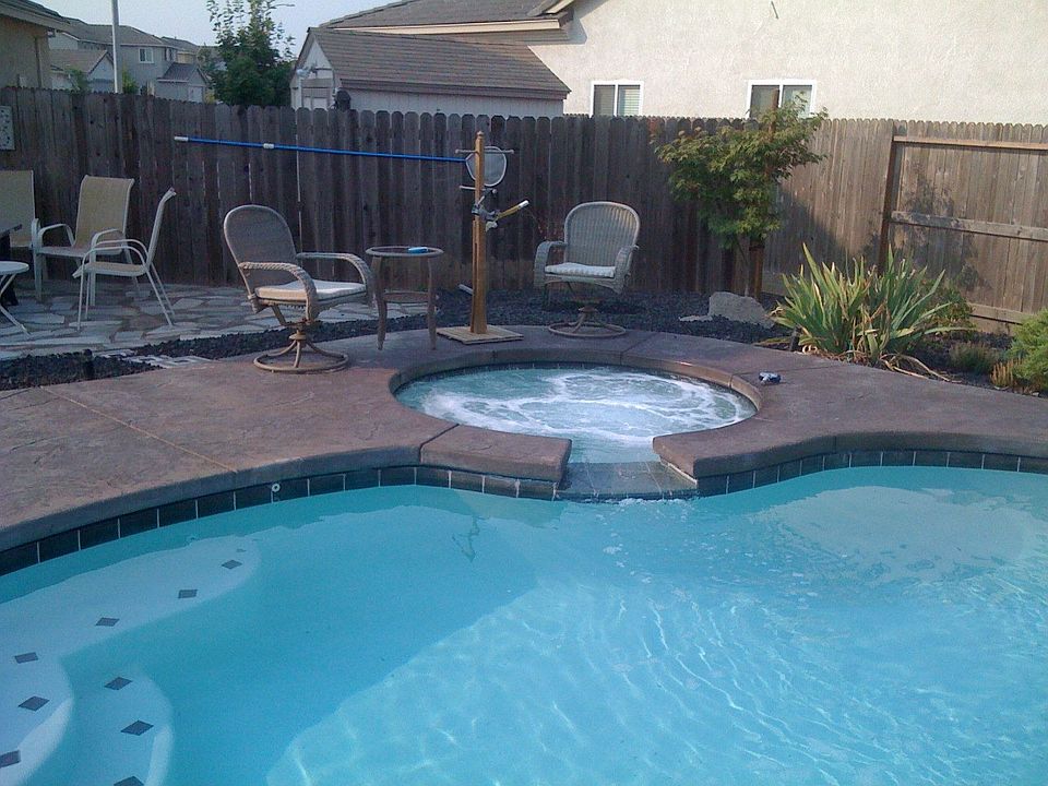 In Ground Natural Gas Jacuzzi