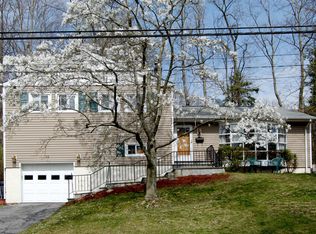 12 Burkewood Rd, Hartsdale, NY 10530