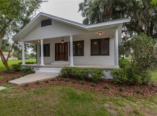 5239 10th St, Zephyrhills, FL 33542