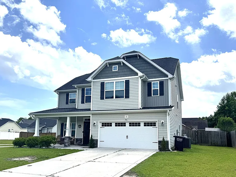 131 Mittams Point Dr — Photo 2
