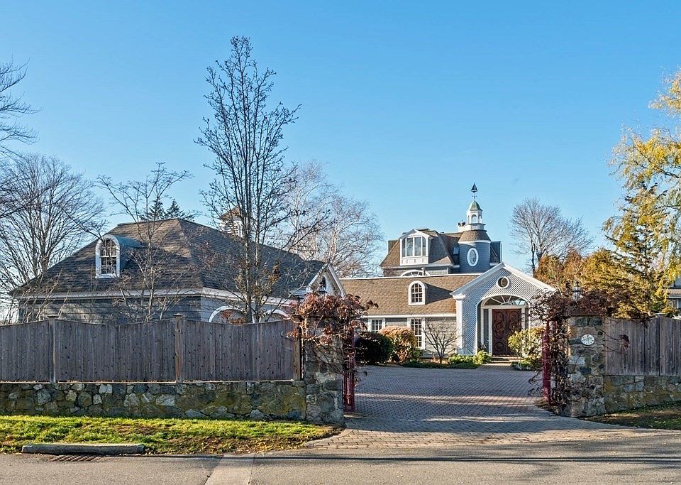 2 Foster St, Marblehead, MA 01945 MLS 73071243 Zillow