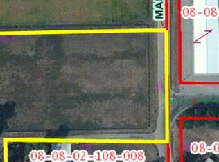 N Market St, Sullivan, IL 61951