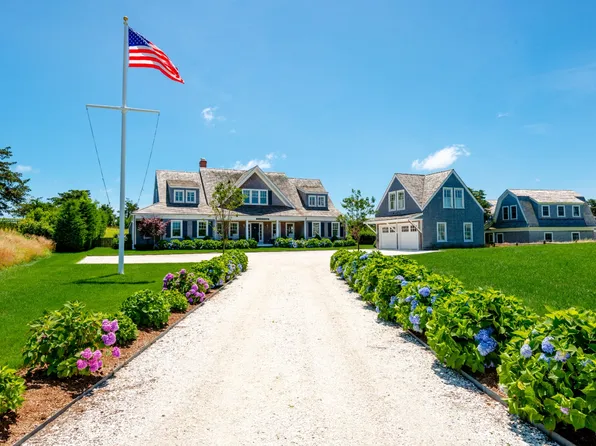 10 Pippens Way, Nantucket, MA 02554