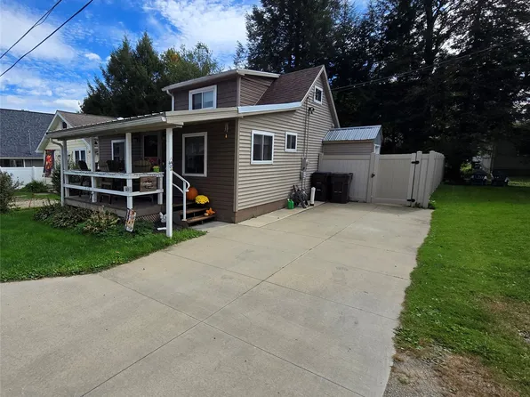 211 Maple St, Edinboro, PA 16412