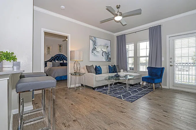 Freeport Oaks Apartments — Photo 7