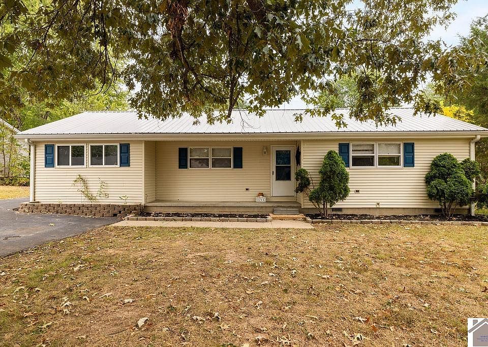 1st image of 1711 Oak Hill Dr