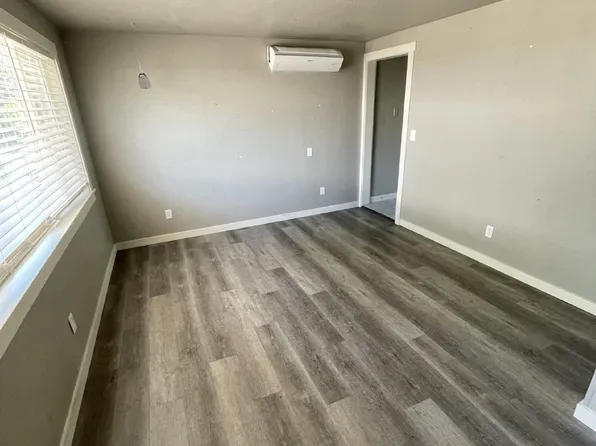 345 NW 7th St, Ontario, OR 97914