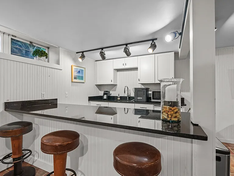 1B Harbor View Dr — Photo 101