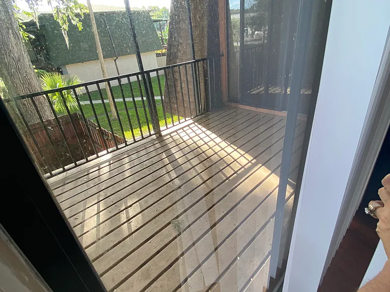 2 Springwood Sq — Photo 4