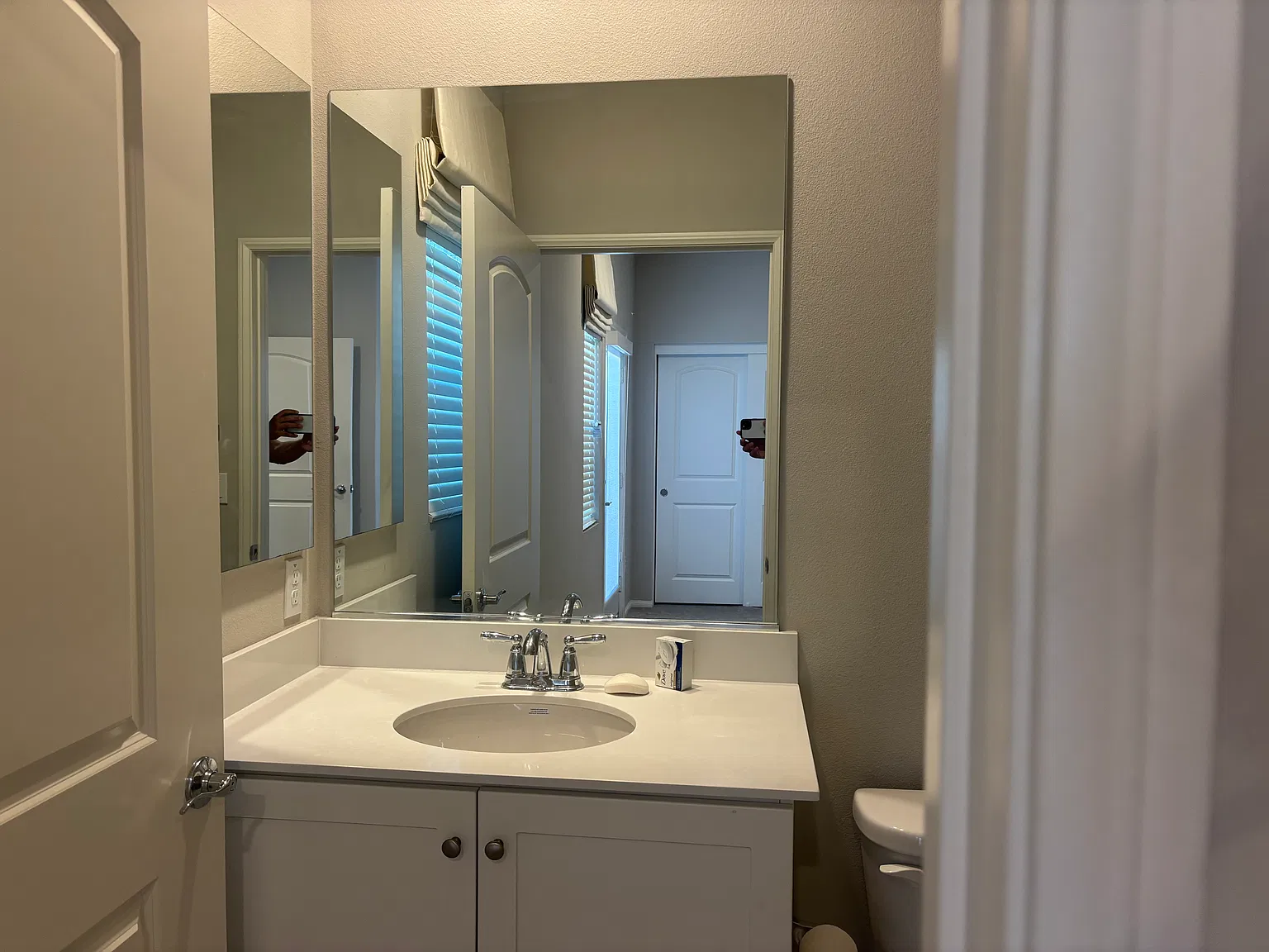 1 bed, 900 sqft, $1,500 — Photo 4