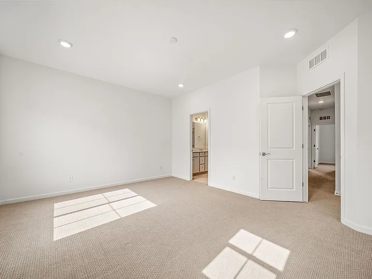 475 Millwall Cir — Photo 29