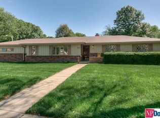 1805 Holling Dr, Omaha, NE 68144