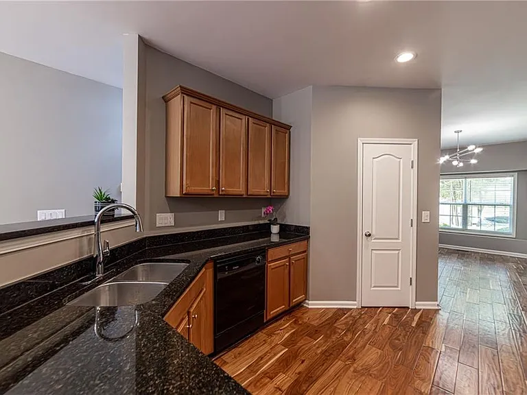 2657 Cedar Dr — Photo 14