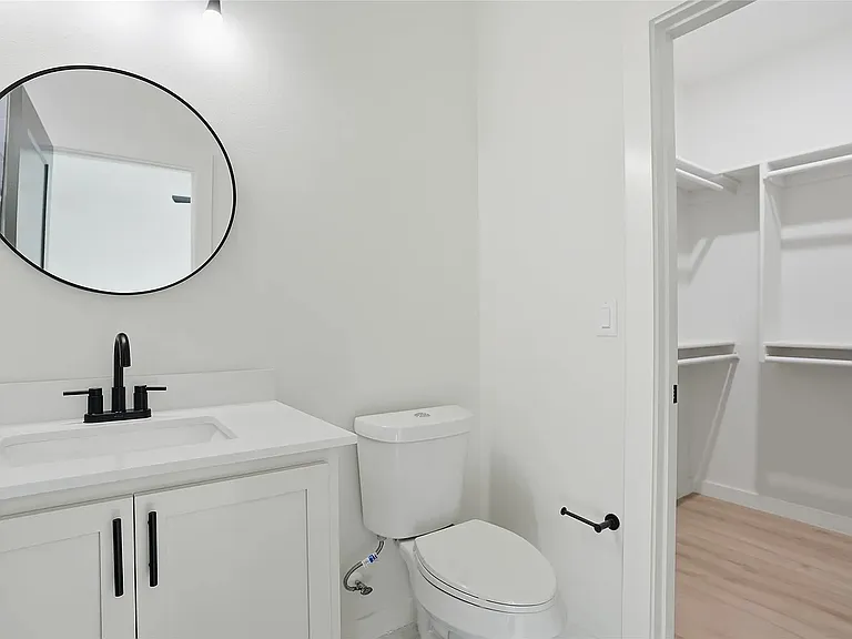 1435 N Main St #B — Photo 30