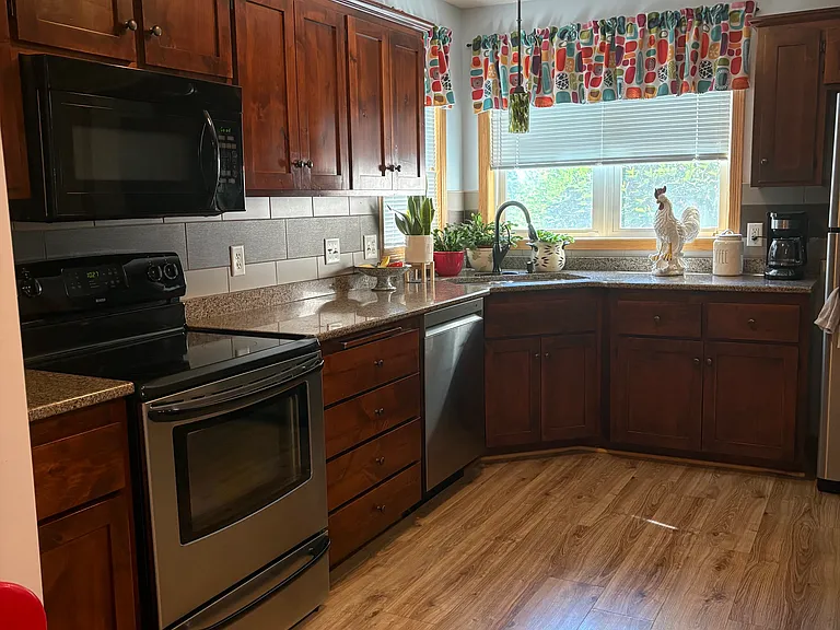 Huge kitchen with walk in pantry.