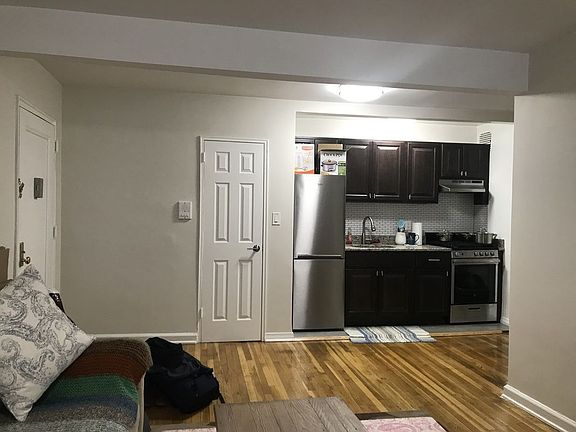 5th image of 3989 50th St APT 3H
