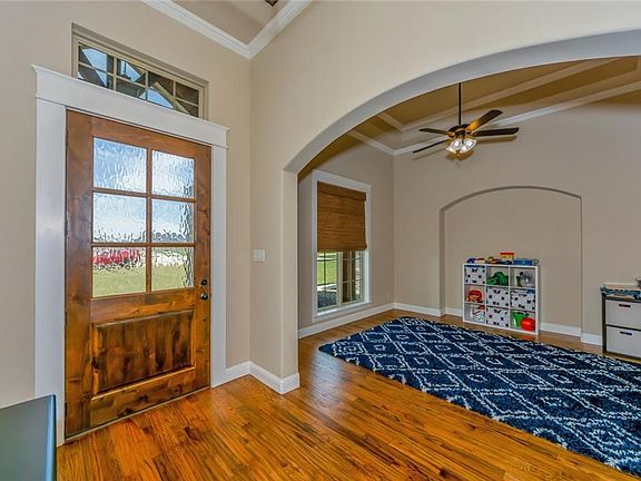 3rd image of 13311 McAllen Ln