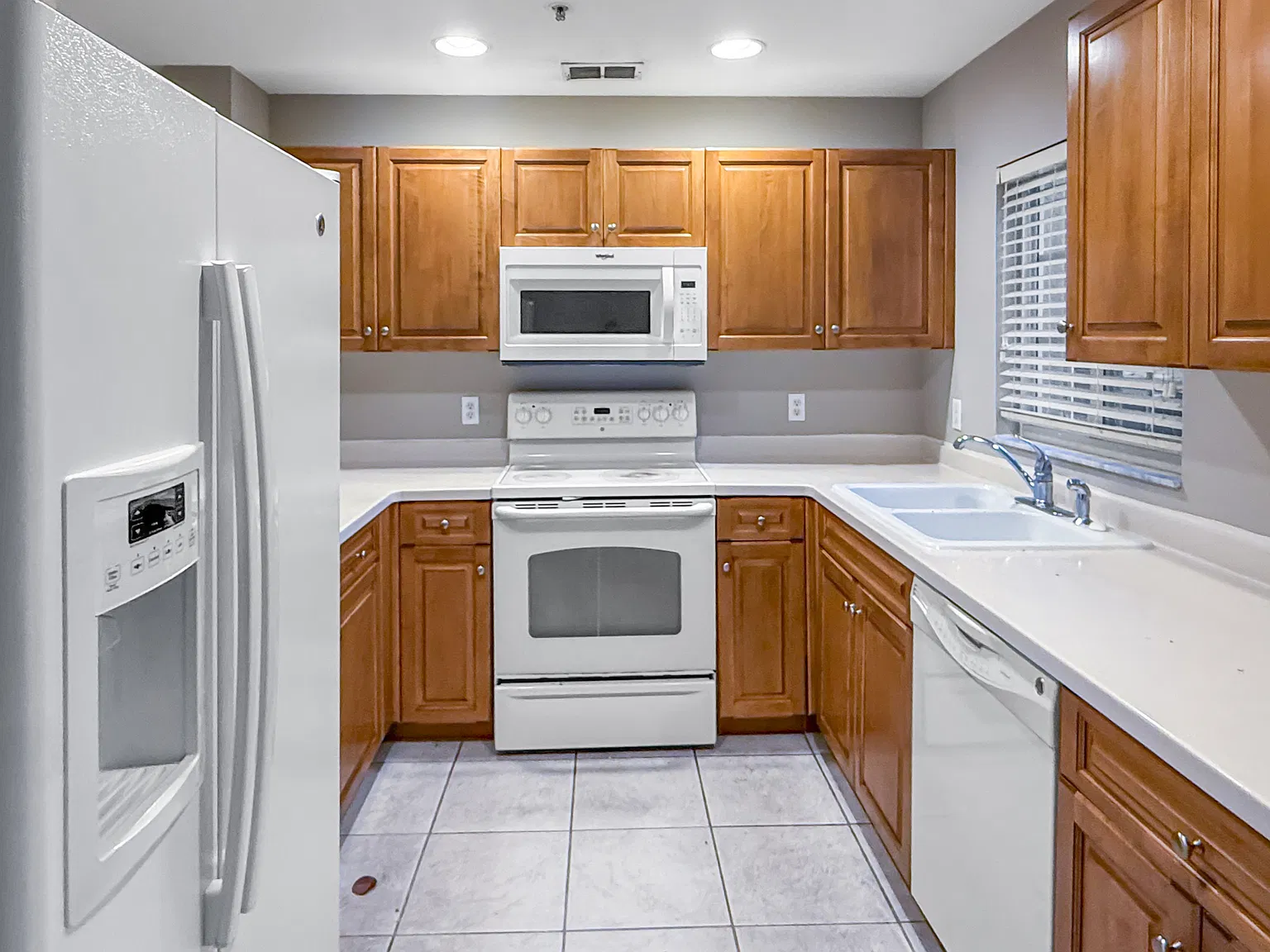 12020 Rain Brook Ave — Photo 4