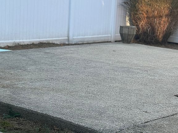3rd image of 1300 Cayuga Ave #1