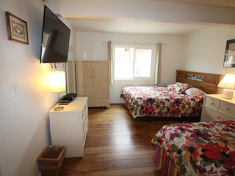 822 Island Ct — Photo 24