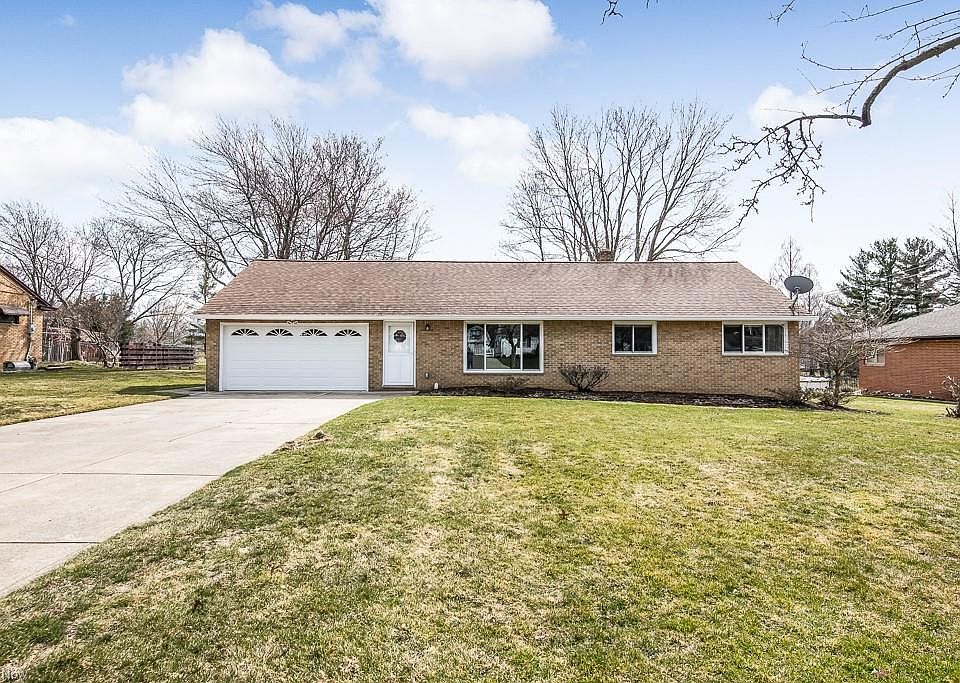 1st image of 2339 Hollylane Dr
