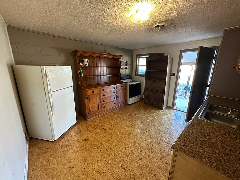 119 Springs East Rd #1 — Photo 10