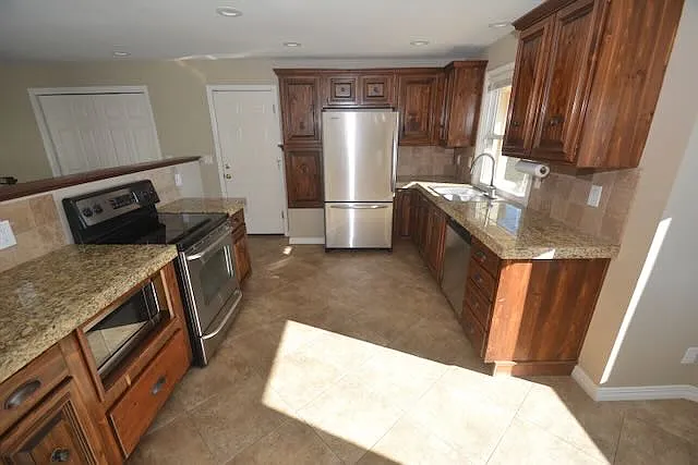 7330 Buckeye Ct — Photo 8