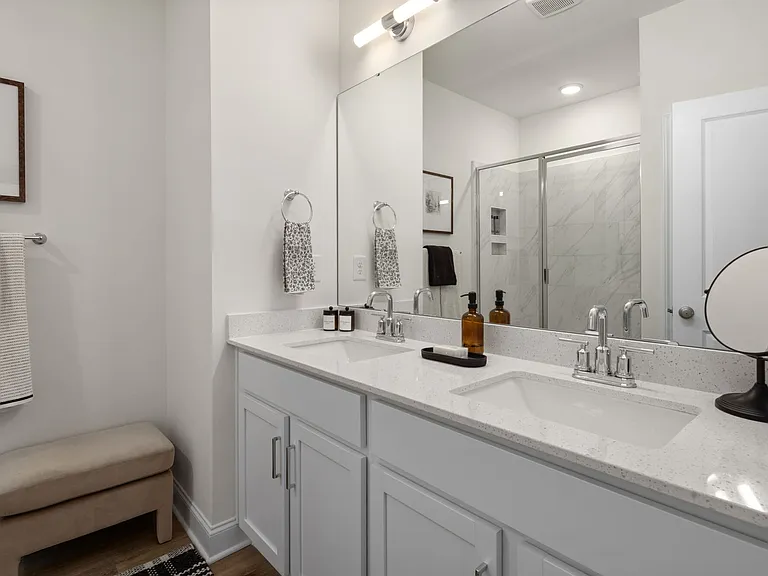 Avery — Photo 28