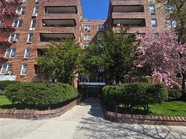 2727 Ocean Pkwy #18D, Brooklyn, NY 11235