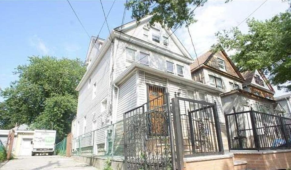 2nd image of 10731 Guy R Brewer Blvd