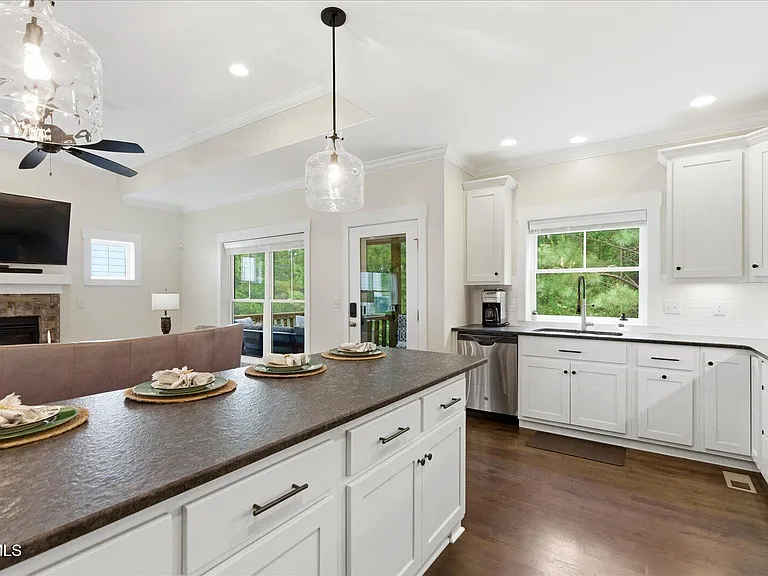 4893 Preserve Dr — Photo 12